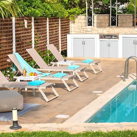 Allas Villa Heated Pool Hanya Dış mekan fotoğraf